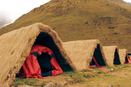 Wooden huts & tent Star Trek