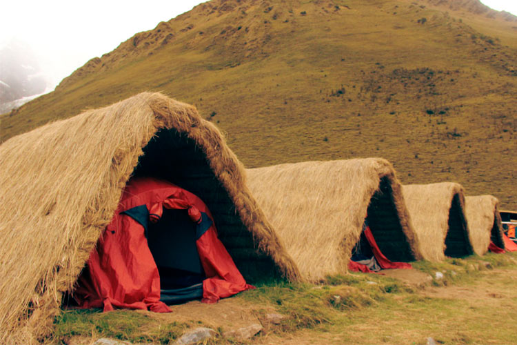 Salkantay Trek Wooden huts & tent Star Trek